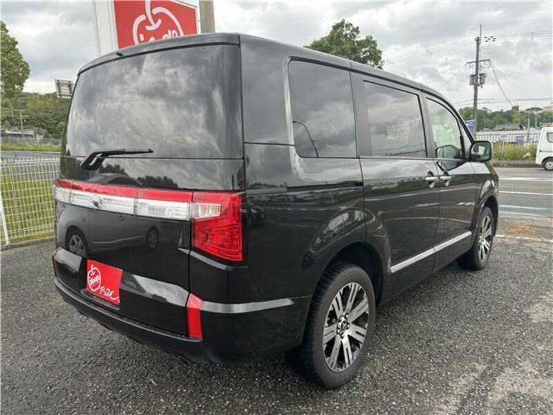 DELICA D5