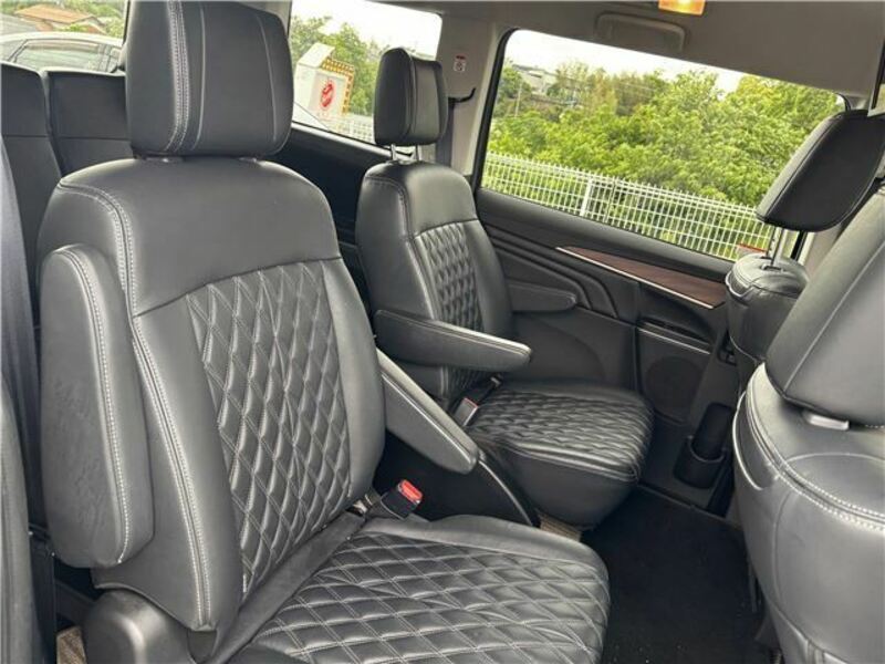 DELICA D5