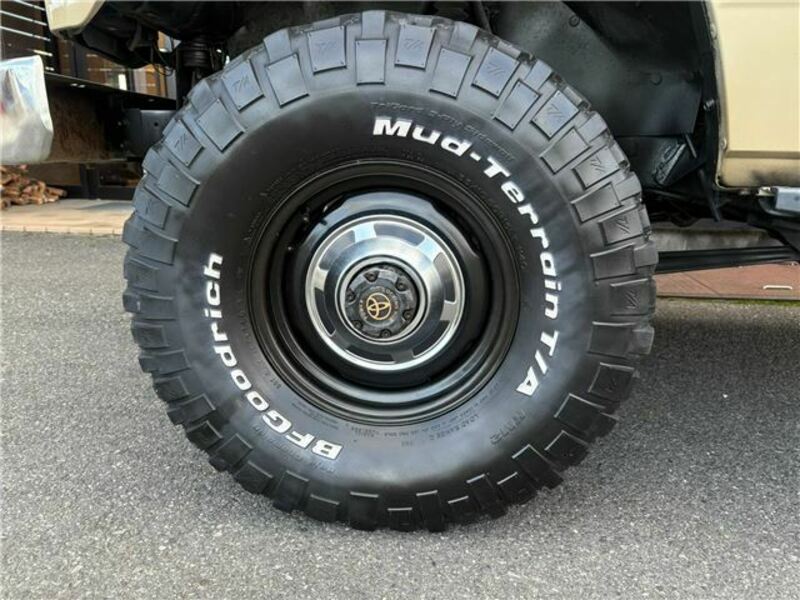 LAND CRUISER PRADO-15