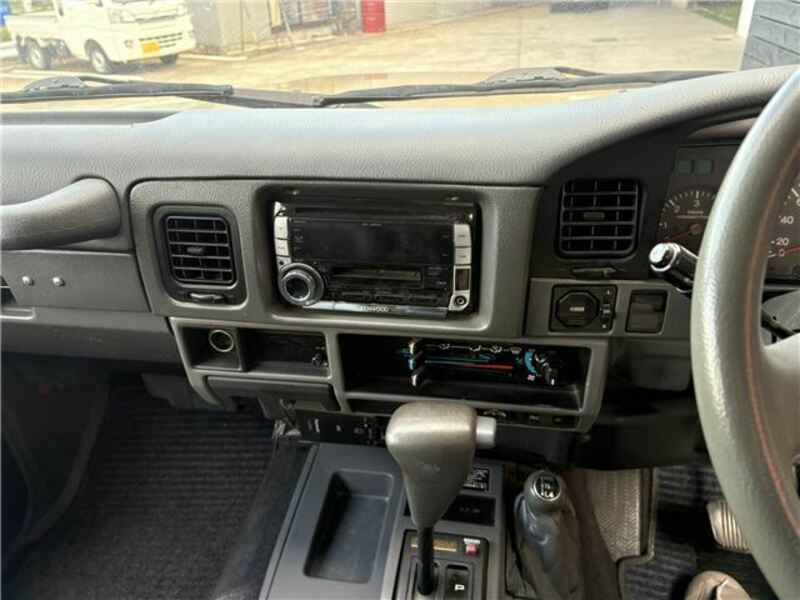 LAND CRUISER PRADO-17