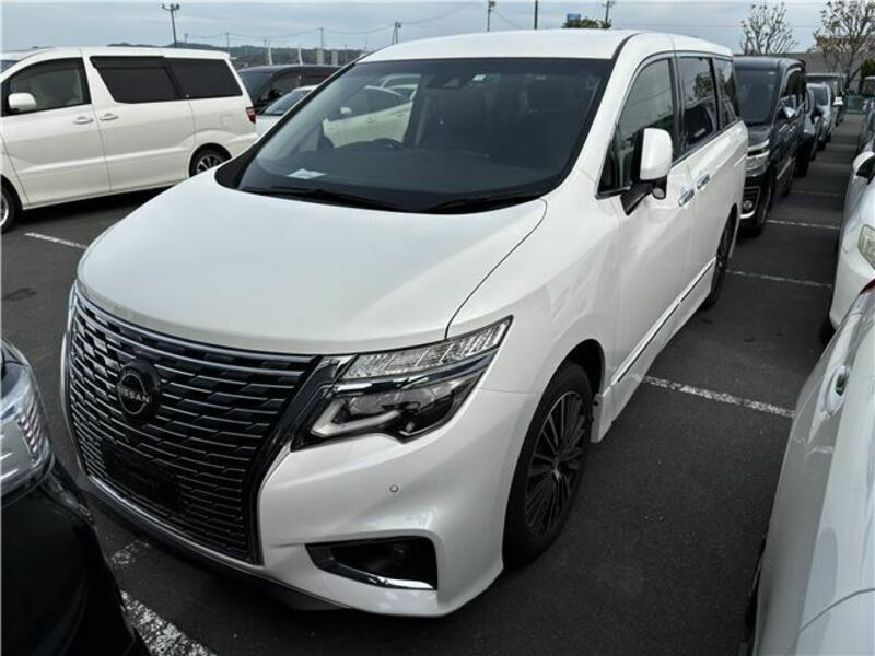 NISSAN ELGRAND