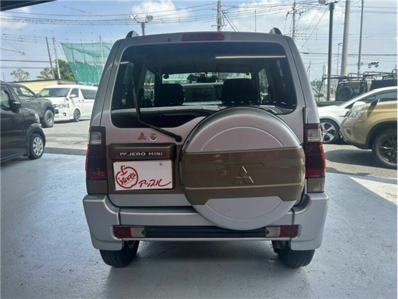 PAJERO MINI