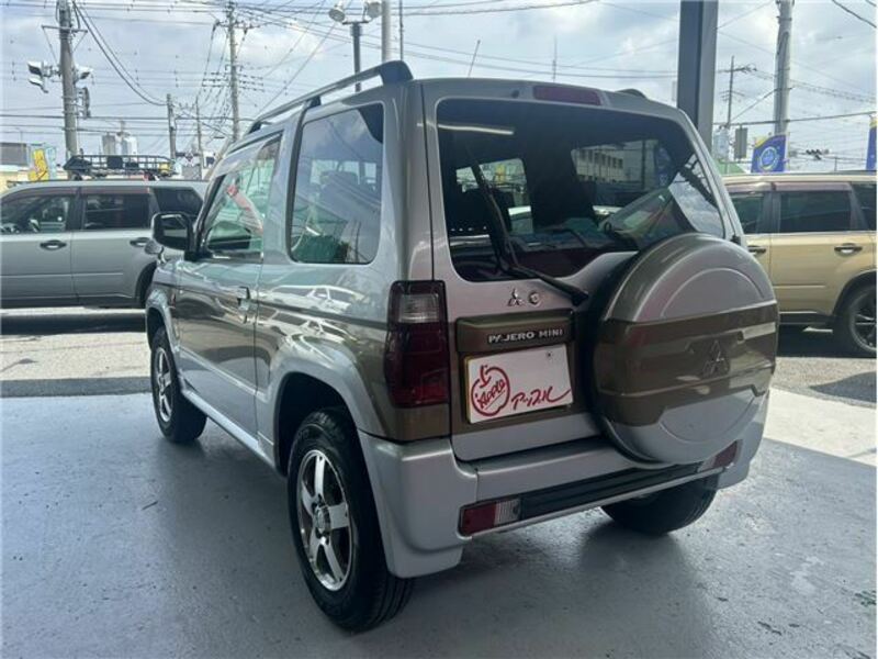 PAJERO MINI