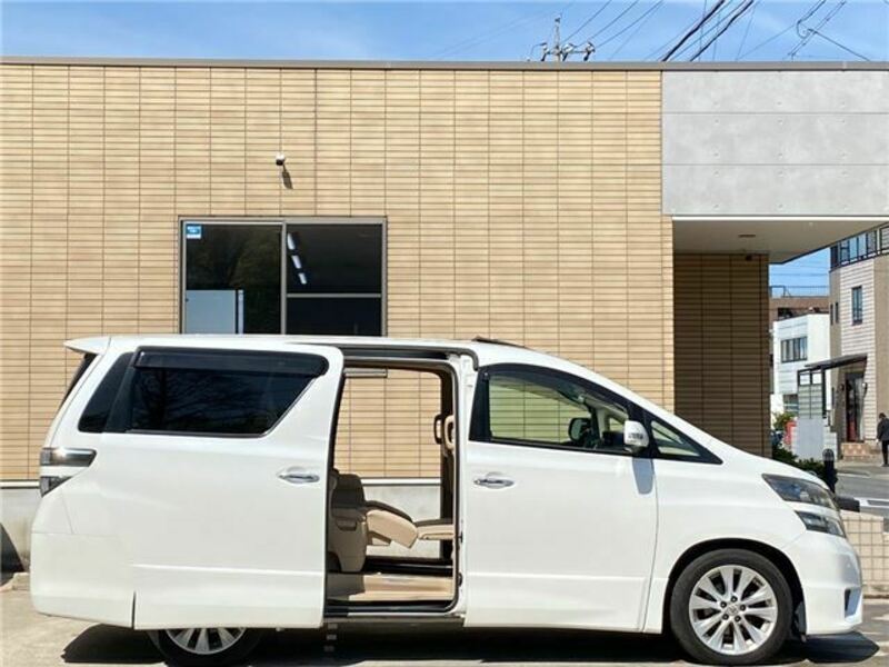 VELLFIRE