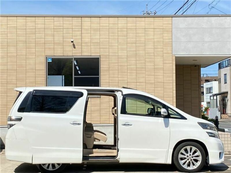 VELLFIRE