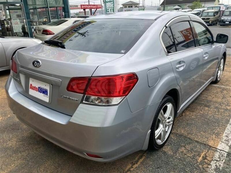 LEGACY B4