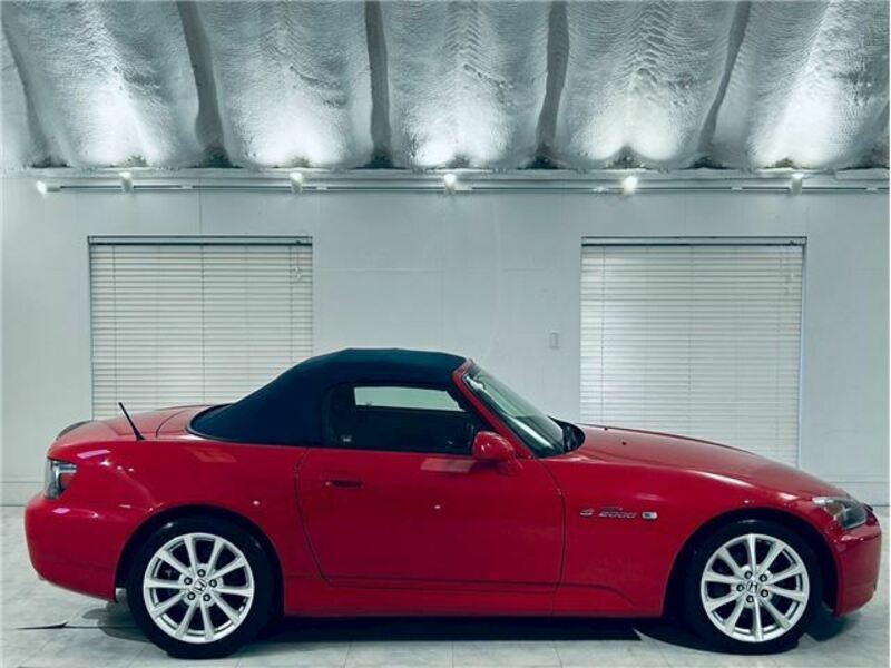 S2000