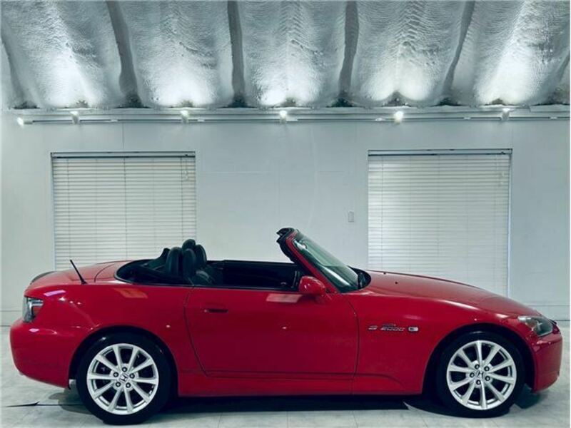S2000
