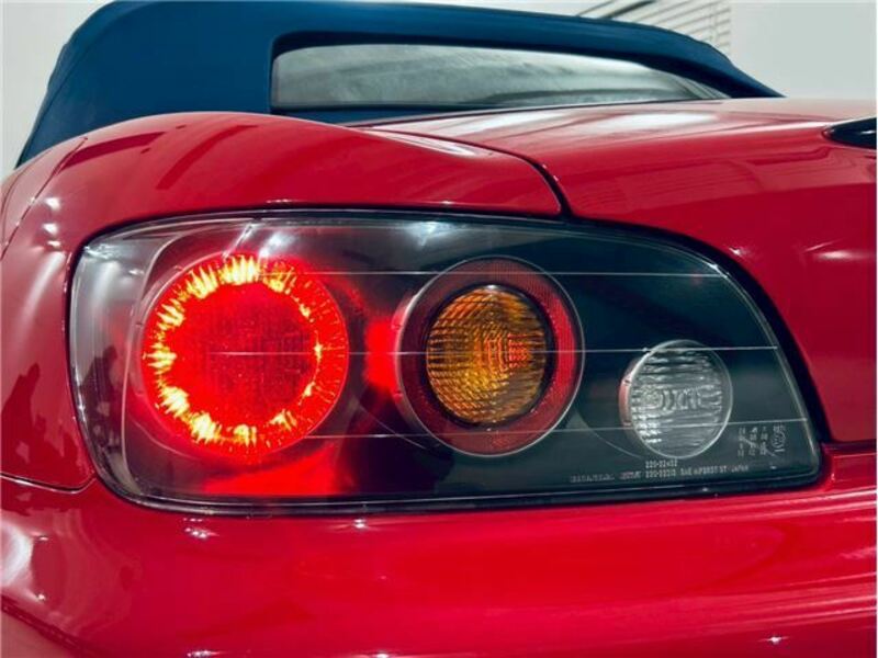 S2000