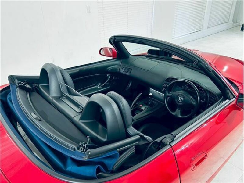 S2000