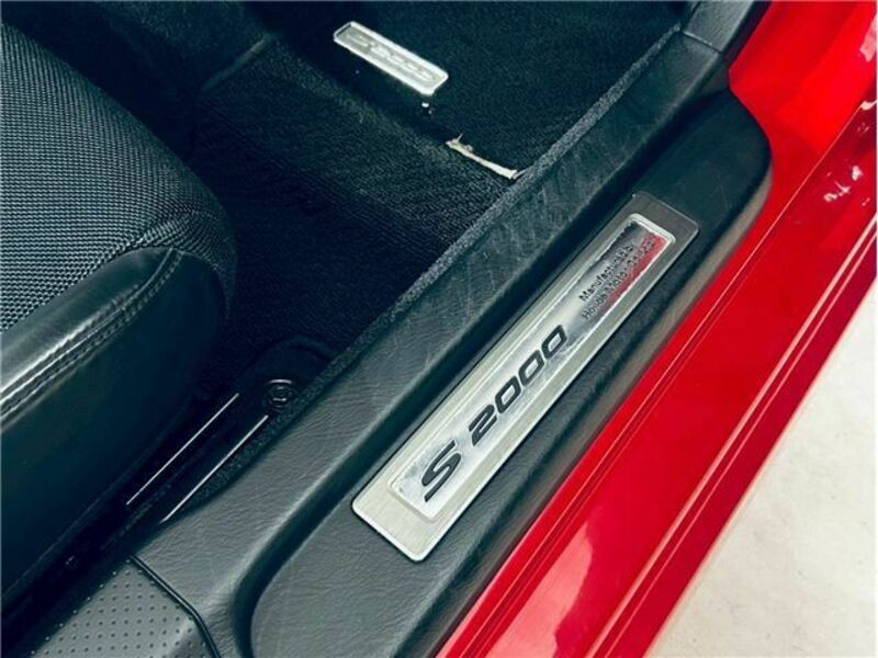 S2000