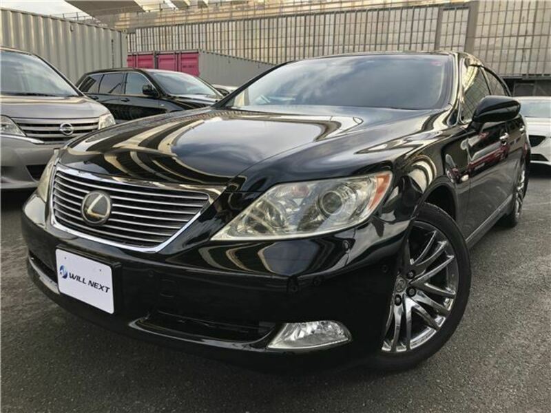 LEXUS LS
