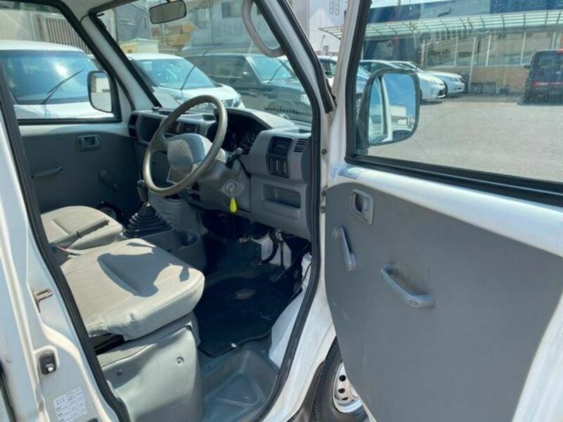 MINICAB TRUCK