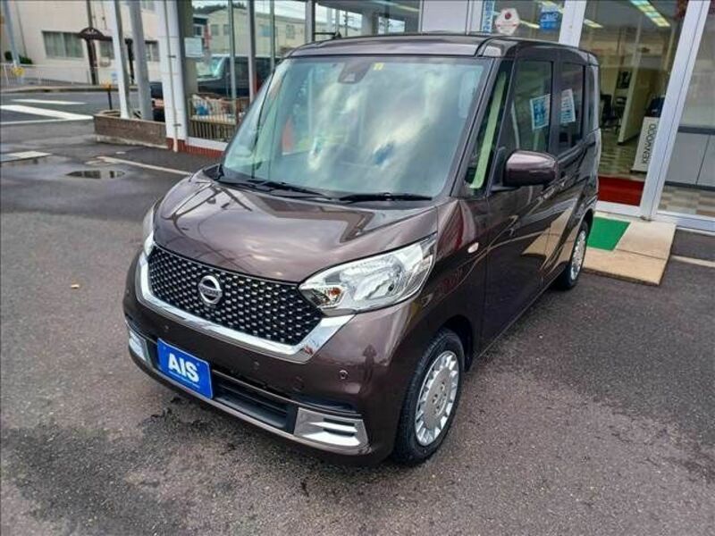 NISSAN DAYZ ROOX