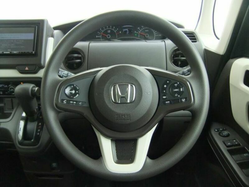 N BOX