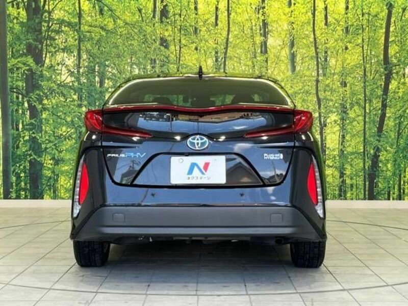 PRIUS PHV