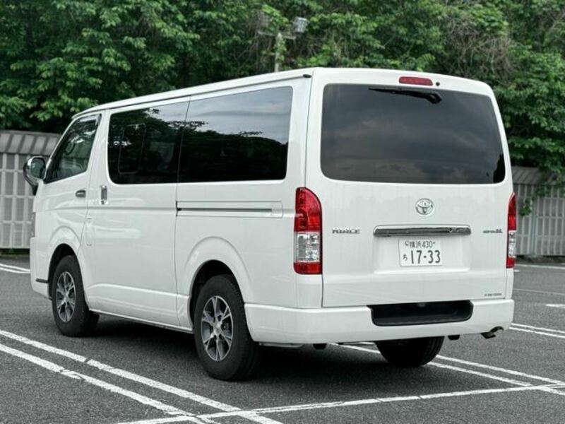 HIACE VAN
