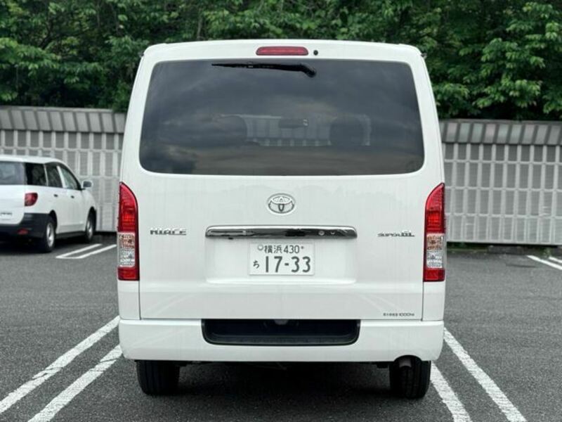 HIACE VAN