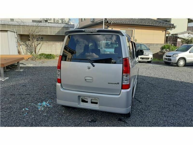 WAGON R