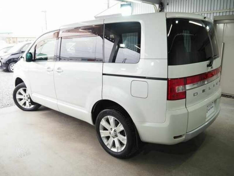 DELICA D5