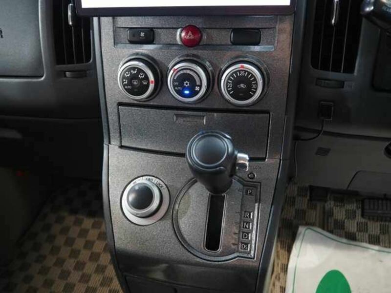 DELICA D5