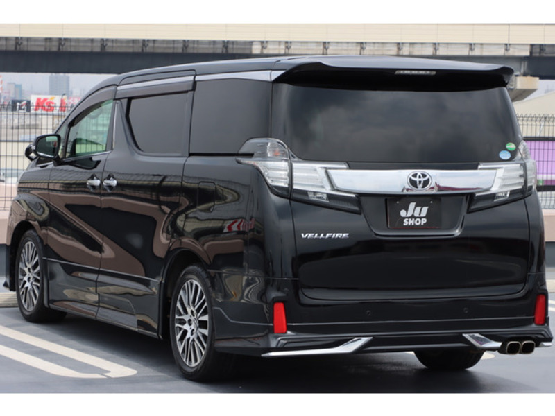 VELLFIRE-18