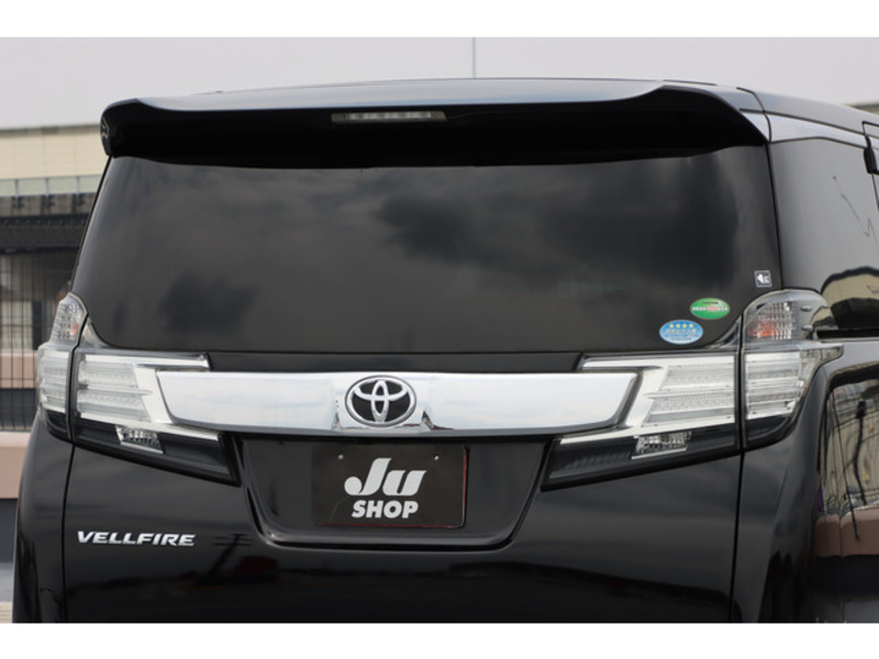 VELLFIRE-14