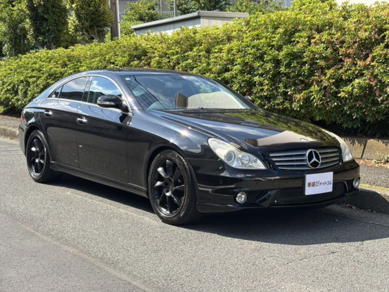 MERCEDES-BENZ　CLS-CLASS
