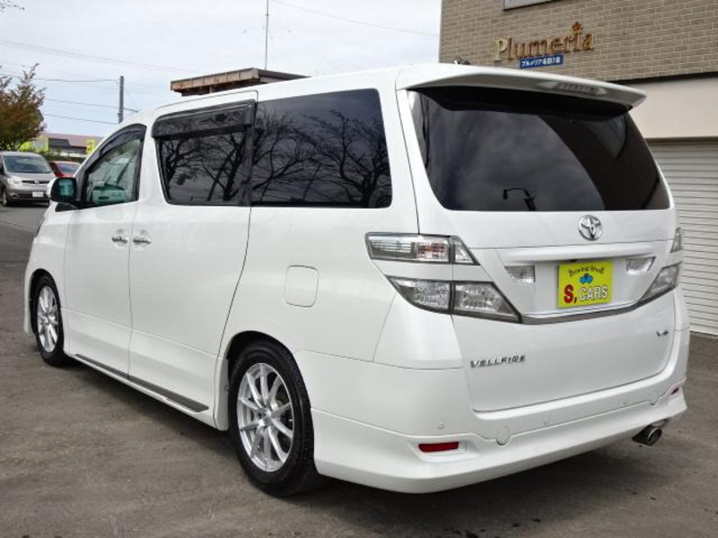 VELLFIRE-10
