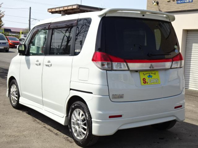 DELICA D2