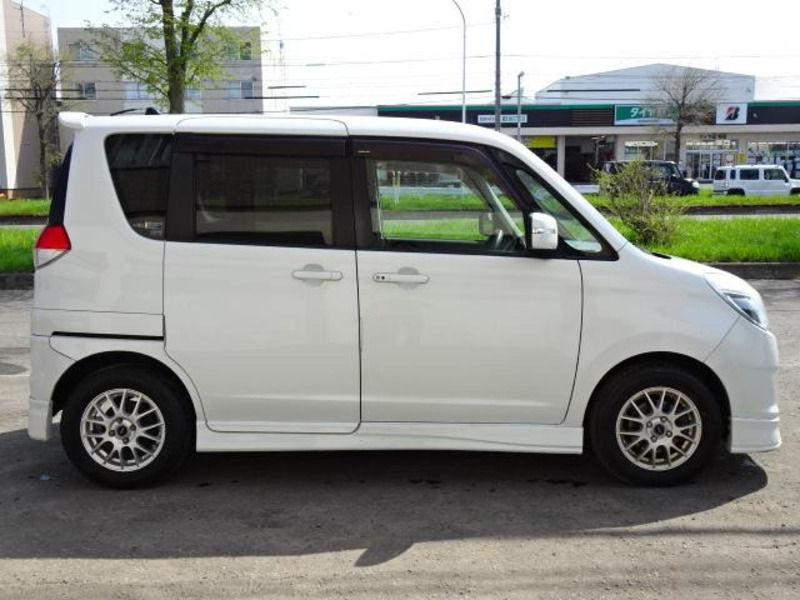 DELICA D2