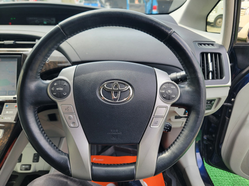 PRIUS PHV