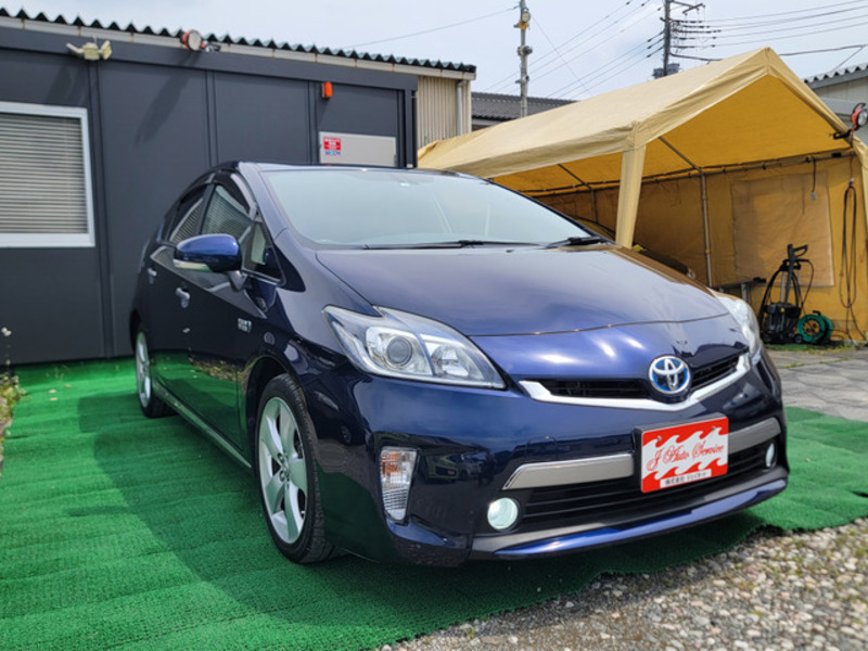 PRIUS PHV