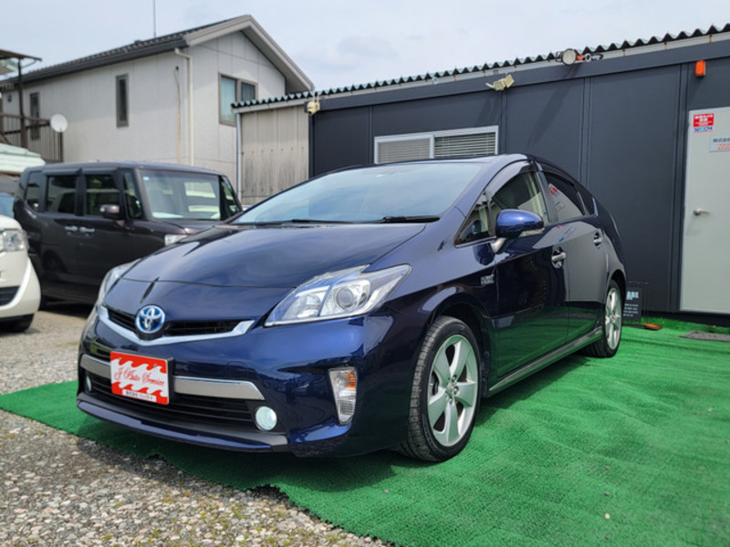 PRIUS PHV