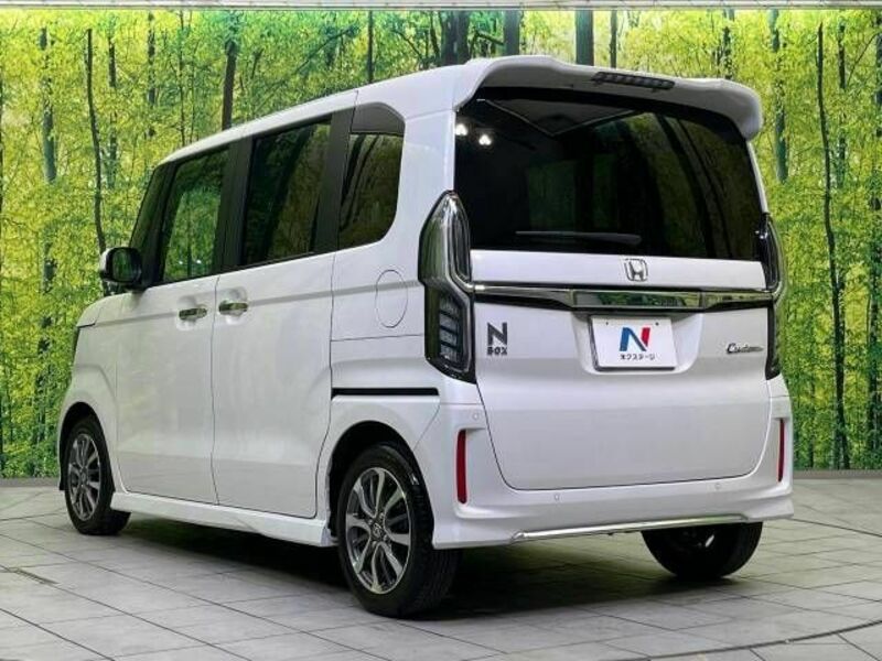 N BOX CUSTOM