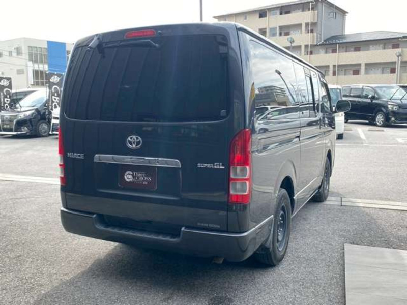 HIACE VAN-11