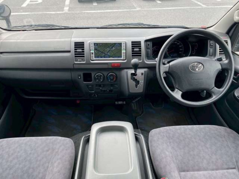 HIACE VAN-17