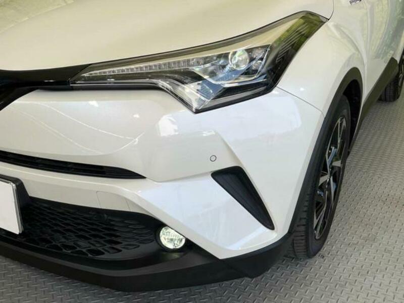 C-HR-11