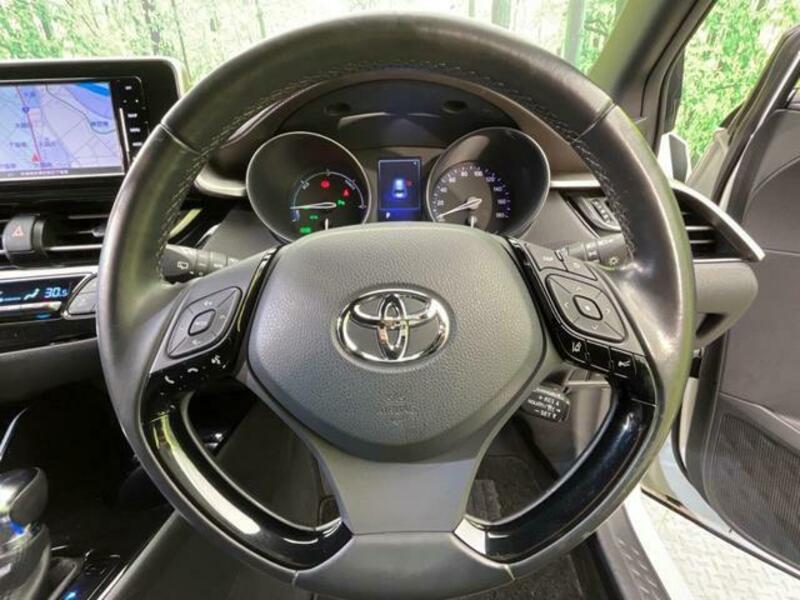 C-HR-11