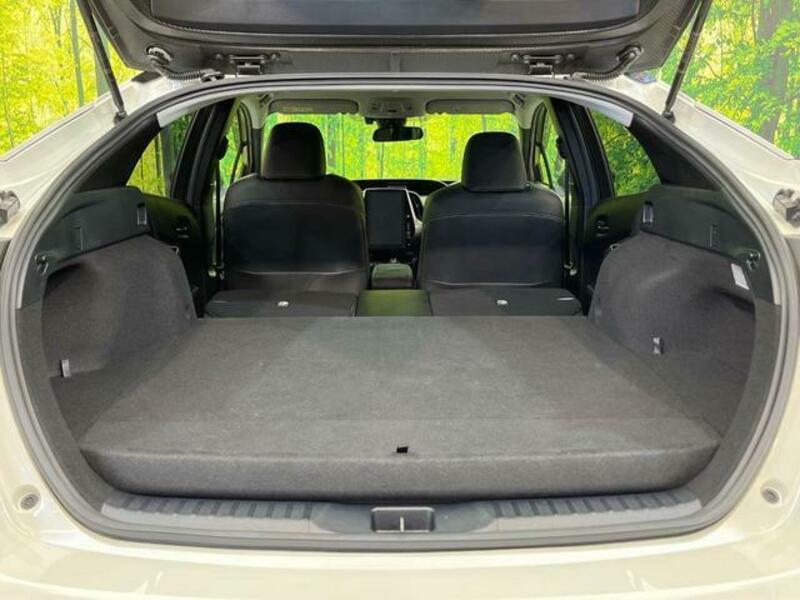 PRIUS PHV-9
