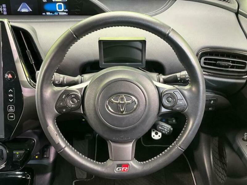 PRIUS PHV-10