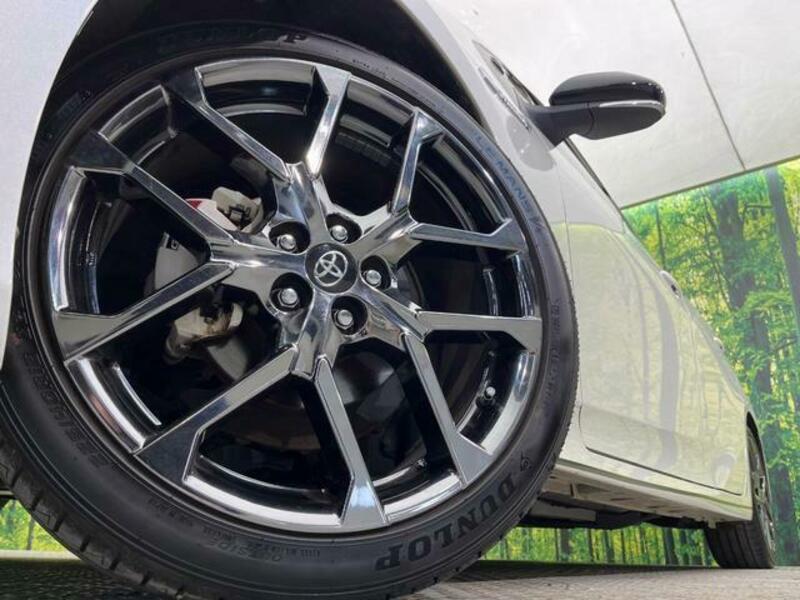 PRIUS PHV-12