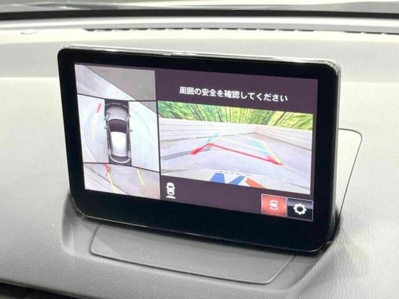 MAZDA2