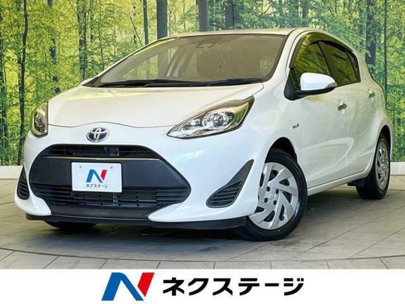 TOYOTA　AQUA