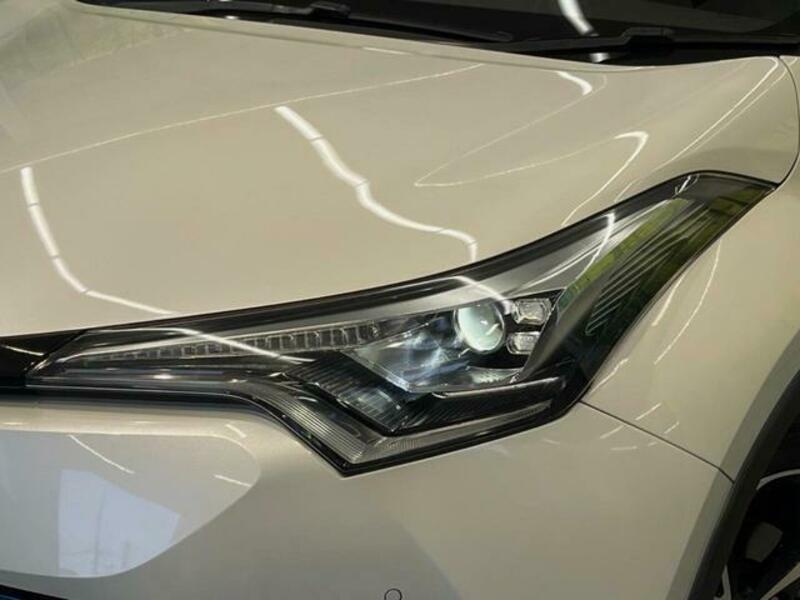 C-HR-11