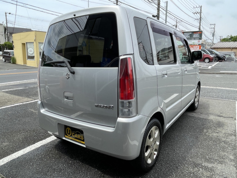 WAGON R