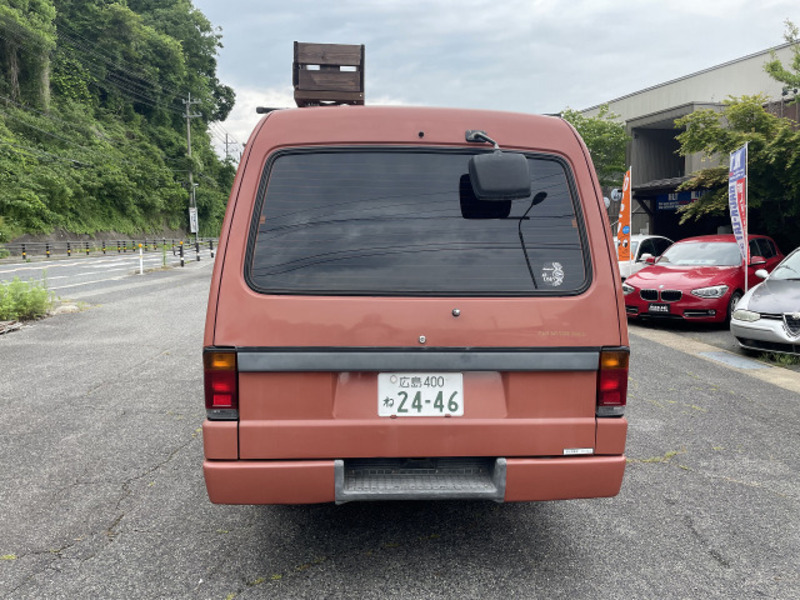BONGO BRAWNY VAN