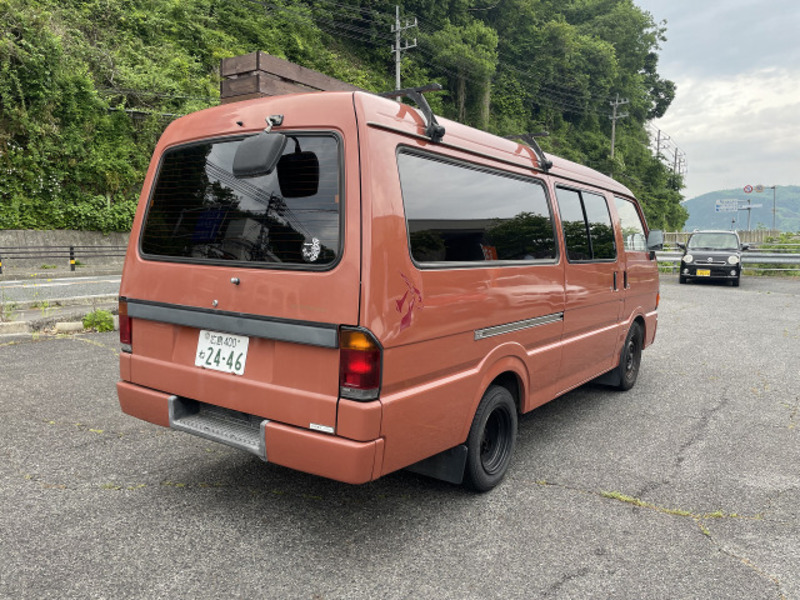 BONGO BRAWNY VAN