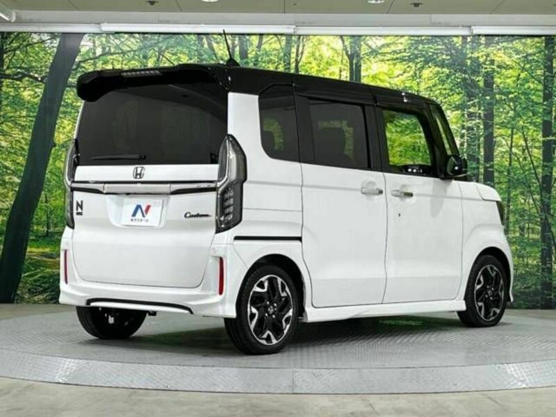 N BOX CUSTOM