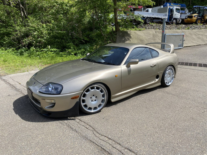 TOYOTA SUPRA